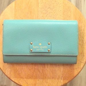 Kate Spade clutch or crossbody ♠️